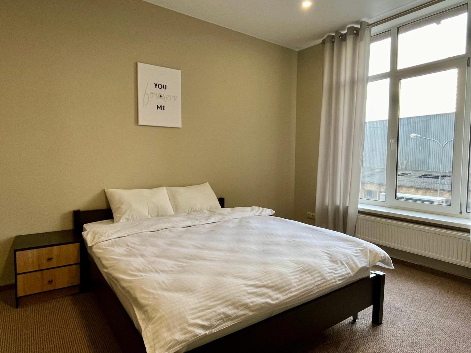 4Room Hostel Kiev Eksteriør bilde