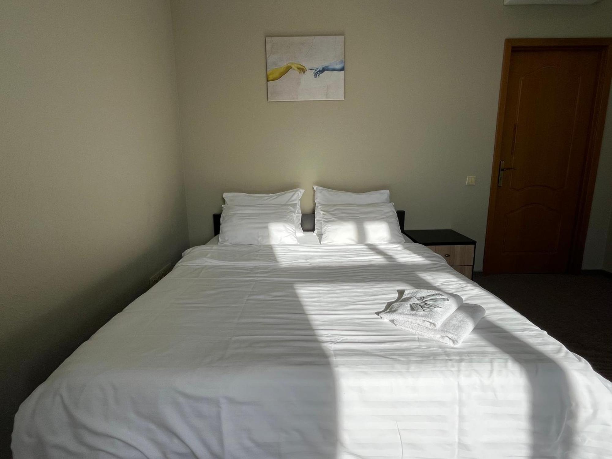 4Room Hostel Kiev Eksteriør bilde